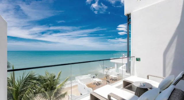 Двухместный номер Standard с балконом и с видом на море That sea in Sanya The sea infinity pool designer Meisu