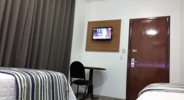 Четырёхместный номер Standard Fenix Hotel Pouso Alegre
