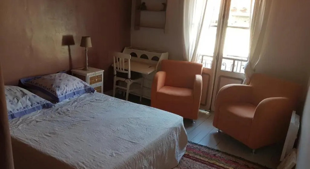 Chez Vivi, Book Hotel Cheap Hotels in Corbières