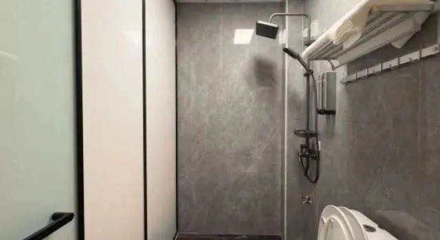 Люкс с 2 комнатами с балконом и с видом на море Huanlege Hotel