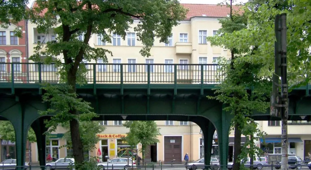 Quiet Courtyard Apartment (PB1), Varaa Huoneisto Pankow Berliini, lähellä Helmholtzplatz