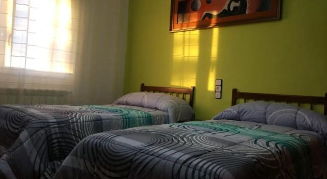 Casa naranja, Book Hotel Hotels in Aragon with Parking, Parking