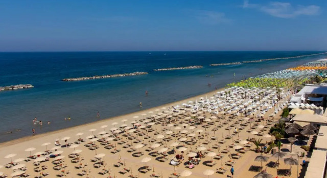 Четырёхместный номер Standard с балконом и с видом на море Hotel Presidents