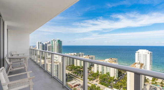 Номер Standard HH Exclusive Condos by Cielo Stays