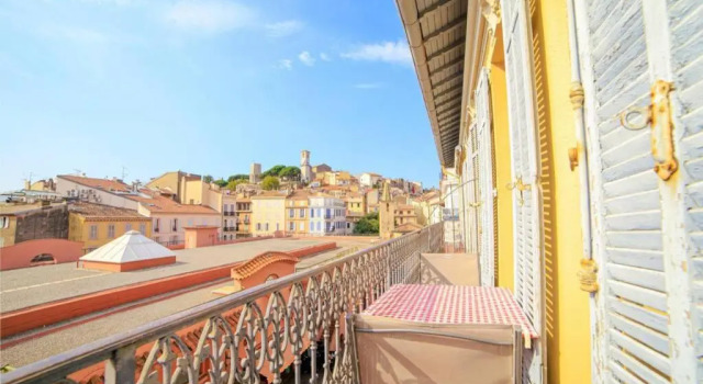 Appartement Rue Des Halles - Appartement Rue Des Halles 5*, Забронировать Апартаменты/квартира Апартаменты Канн, рядом с Церковь Нотр-Дам-д'Эсперанс, Апартаменты/квартира