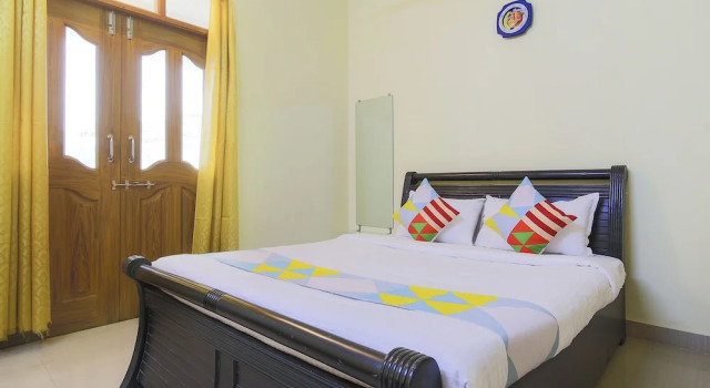Номер Standard OYO 15360 Home Elegant 2BHK Siolim