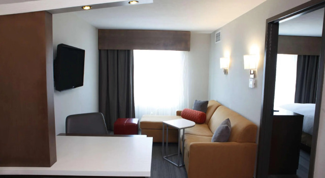 Двухместный люкс DoubleTree by Hilton West Fargo Sanford Medical Center Area