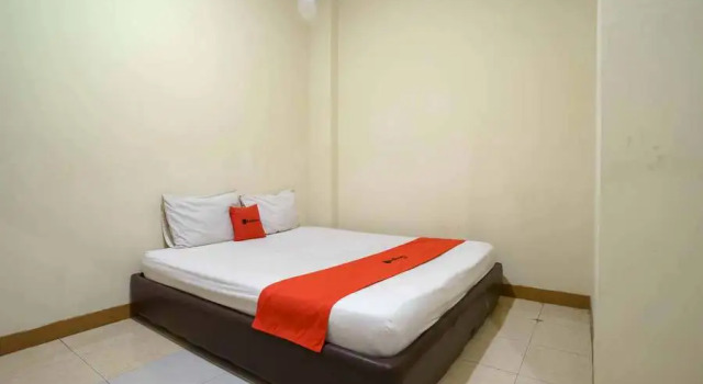 Номер Standard RedDoorz @ Jalan Morotai Lampung