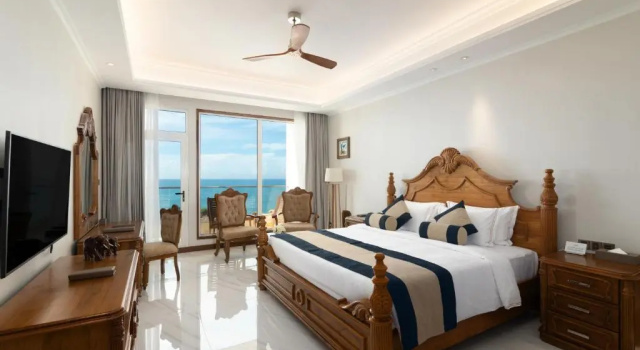 Студия Отель Araliya Beach Resort and Spa