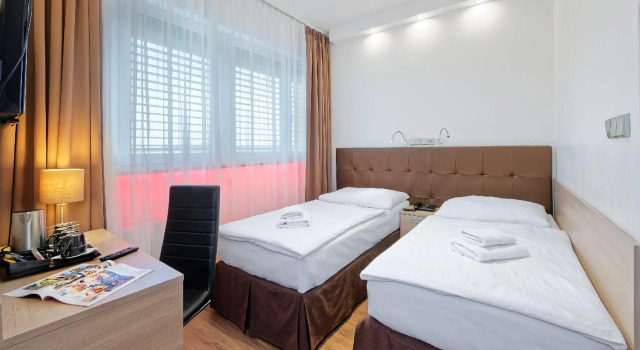 Standard Doppel Zimmer Hotel Aura Design & Garden Pool