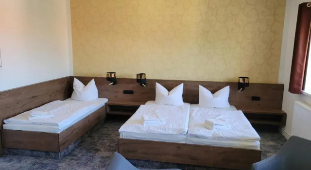 Трёхместный номер Deluxe Pension zum Kleistpark