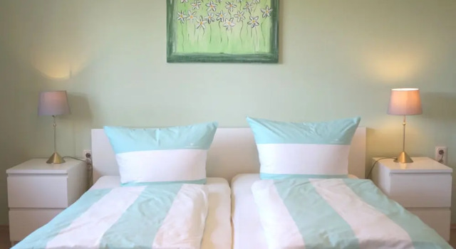 Seerose Hotel und Café, Забронировать Отель Бад-Цвишенан East Frisia