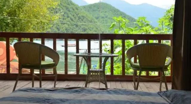 N 27 Guesthouse, Buchen Sie Hotel Luguhu China