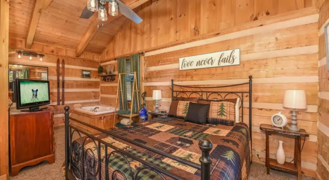 View Cozy Private Fireplace Hot Tub