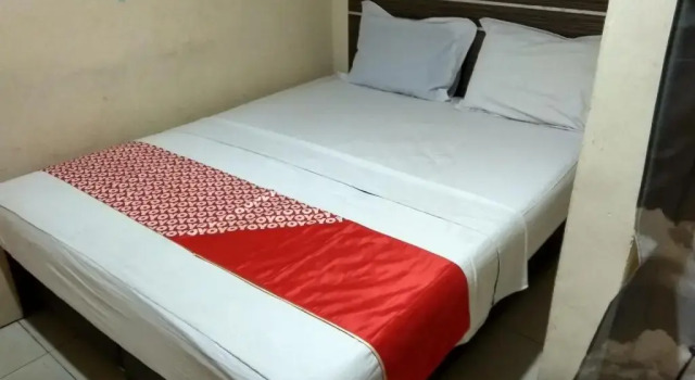 OYO 90002 Wisma Robinson
