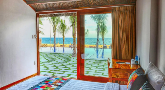Бунгало рядом с пляжем Ananda Resort