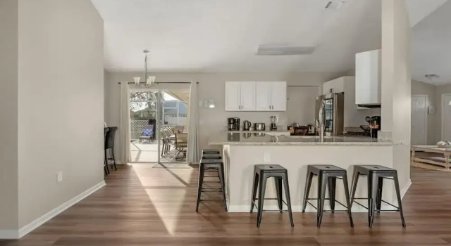 Коттедж New Listing Pool and Game Room 4BR