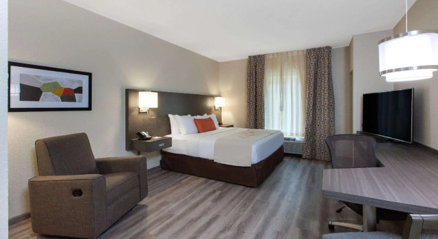 Двухместный люкс Hawthorn Extended Stay by Wyndham Odessa