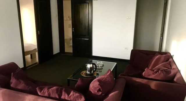 Carla Residence