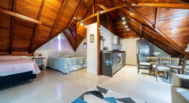 271 - Excelente loft em Mariscal