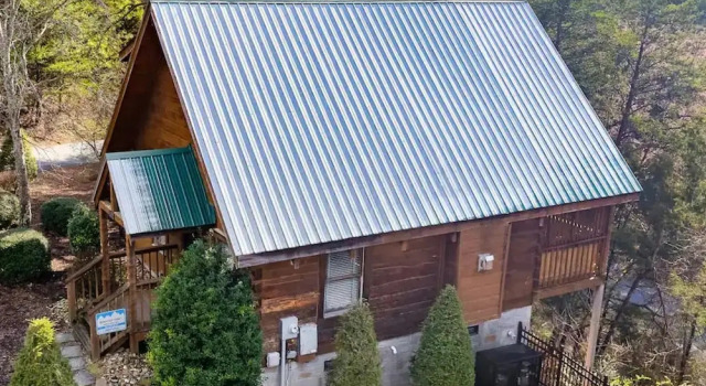 Коттедж Minutes From Parkway I Private I Views I Hot tub