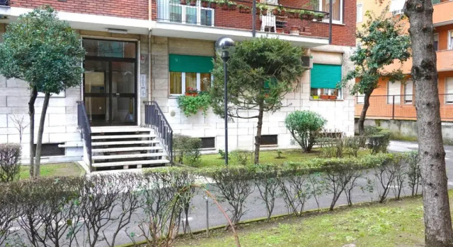 Lessona House, Buchen Sie Hotel Mailand Lombardei