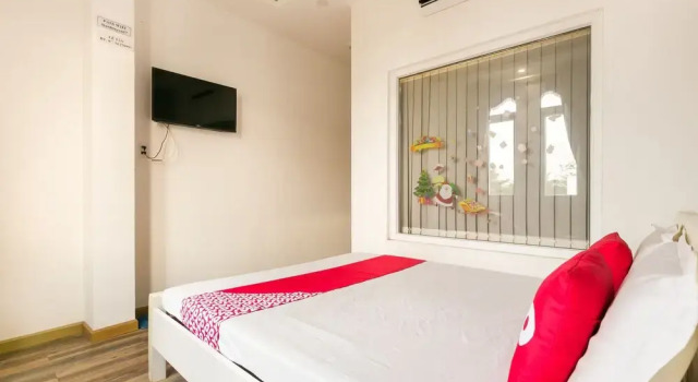Thanh Tuyền Hotel SG - by BAY LUXURY, Забронировать Отель Binh Tan District 