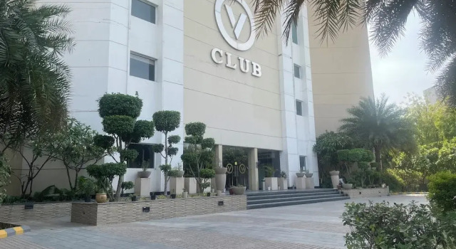 V Club Sohna Road, Varaa Hotelli Gurgaon 