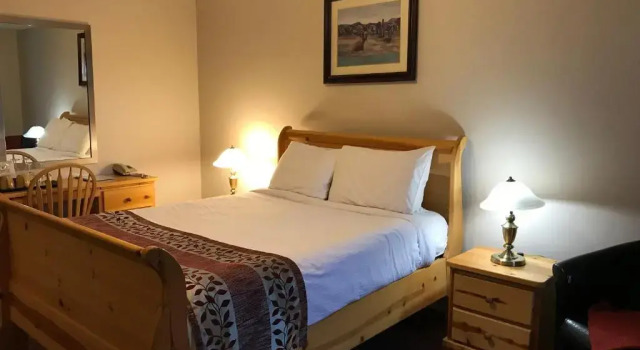 Cactus Tree Inn, Book Hotel Oliver Okanagan-Similkameen