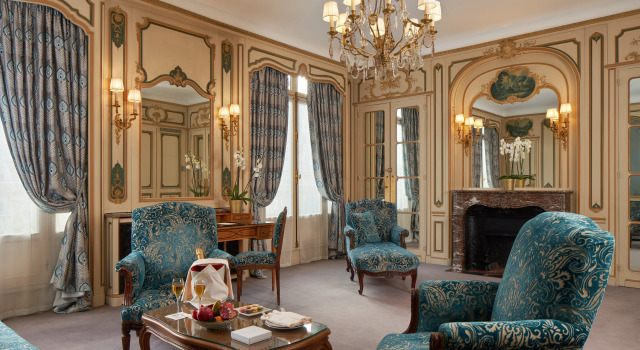 Hotel Raphael, Забронировать Отель Отели Парижа с парковкой, рядом с Свято-Троицкий собор и Русский православный духовно-культурный центр, Парковка