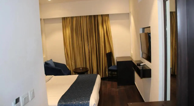 FabHotel Prime Bellmont, Забронировать Отель Нойда штат Уттар-Прадеш, рядом с The Great India Place