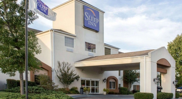 Sleep Inn Pelham, Book Hotel Hoteller i Pelham med pool, Swimmingpool