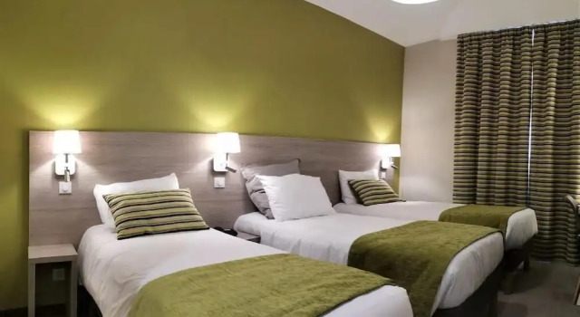 Трёхместный номер Standard Hôtel Saint-Georges