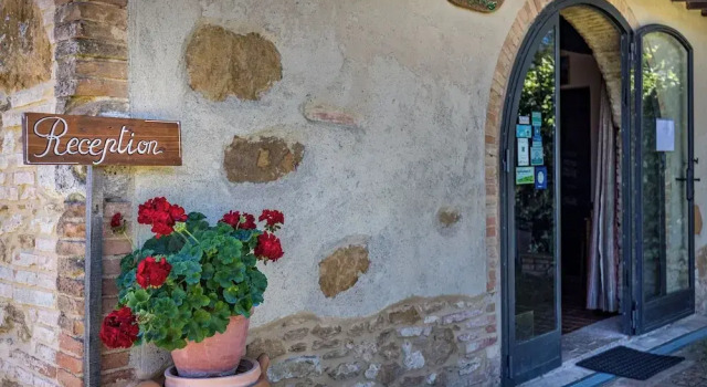 Agriturismo Poggiacolle, Забронировать Фермерский дом Фермерские дома Сан-Джиминьяно, Фермерский дом
