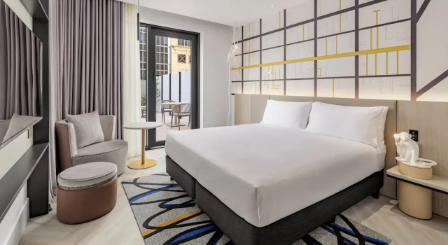 Двухместный номер Standard с балконом и с видом на город Hotel Indigo Melbourne Little Collins by IHG