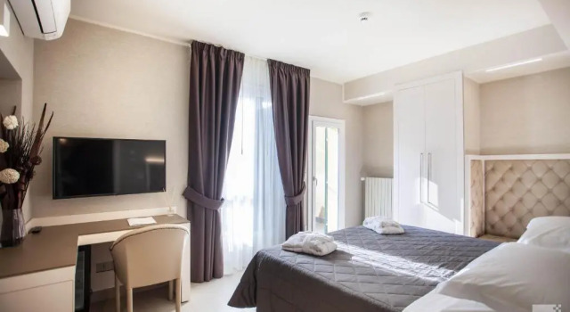 Двухместный номер Deluxe Hotel Cavour