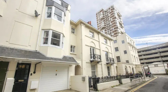 Brighton Townhouse, Забронировать Отель Отели Исторического графства Суссекса с парковкой, Парковка