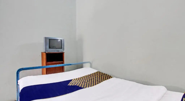 SPOT ON 92336 Hotel Sukowati, Book Hotel Billige hoteller i Sragen