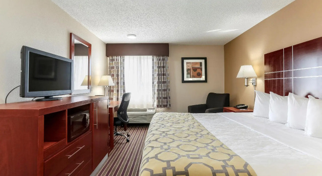 Двухместный номер Standard Baymont by Wyndham Bowling Green