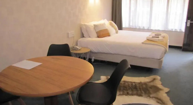 Люкс The Beachcomber Hotel