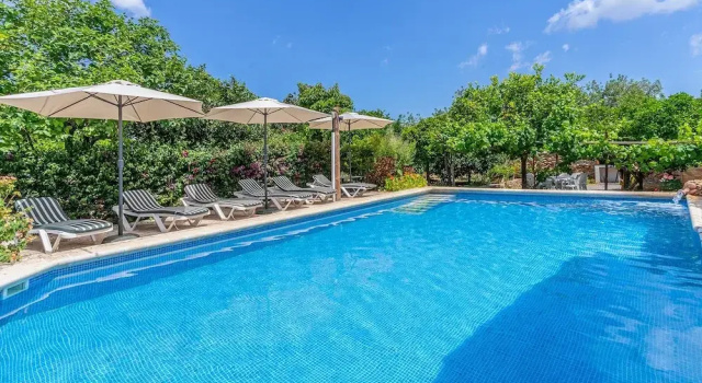 Вилла Cas Consul in Ibiza With 4 Bedrooms and 3 Bathrooms