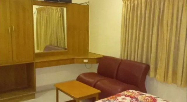 Krishna Tourist Home
