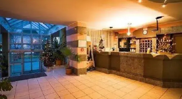 Hotel Echo