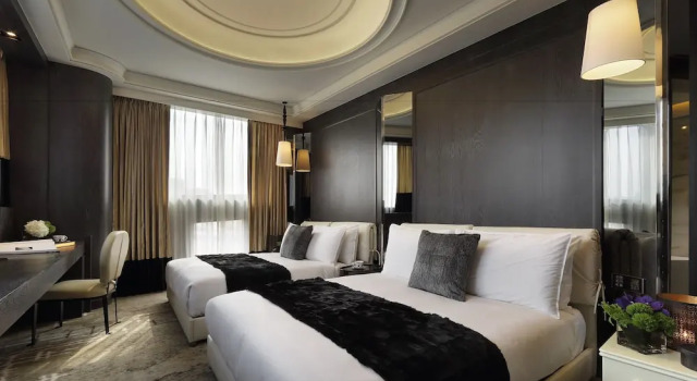 Четырёхместный номер Deluxe Boda Hotel