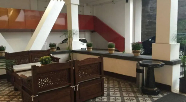 Alimar Hotel