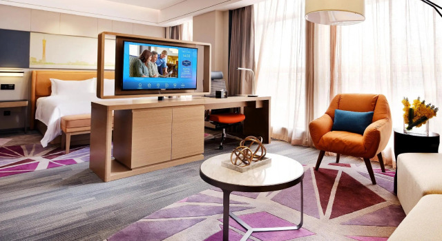 Люкс с видом на город Hampton by Hilton Guangzhou Dongxiaonan