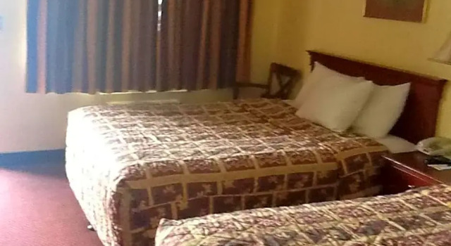 Четырёхместный номер Standard Motel 6 Yuba City, CA