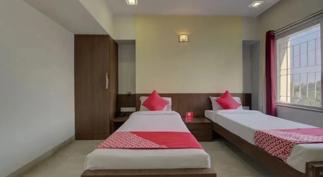Hotel Ashwamedh Residency by OYO Rooms, Забронировать Отель Пуна штат Махараштра, рядом с FTII
