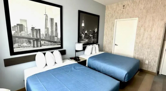 Четырёхместный номер Standard Super 8 By Wyndham Brooklyn Pennsylvania Ave