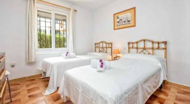 Bungalow sea view, pool, tennis, beach 5min walk, Book Hotel Hotels in Riviera del Sol with a Pool, Swimming Pool